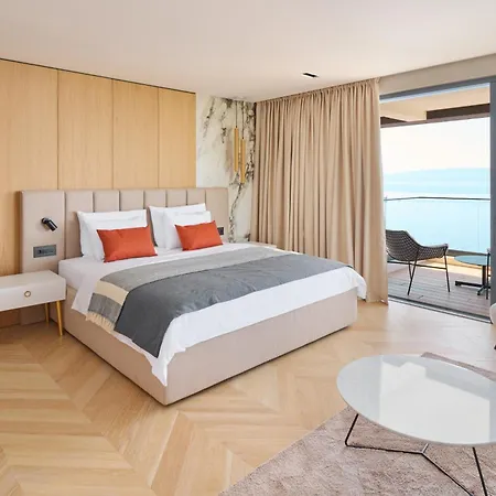 Mirabel Villa *